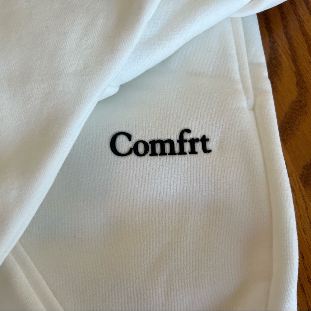 Comfrt Large Cloud Zip Hoodie & Large Sweatpants in White Snow - Picture 3 of 16